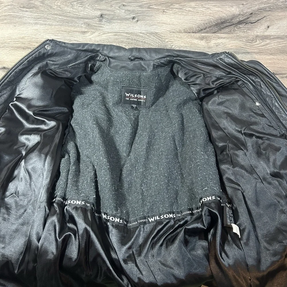 Vintage 1990s Black Soft Leather Pocketed‎ Jacket WILSONS Mens Small. Classic